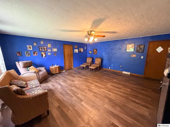 310 S 7th St, Lyons, NE 68038