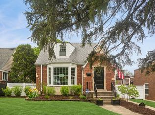 1126 Harrison St, Park Ridge, IL 60068