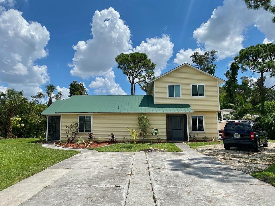 1st image of 17375 W Carnegie Cir