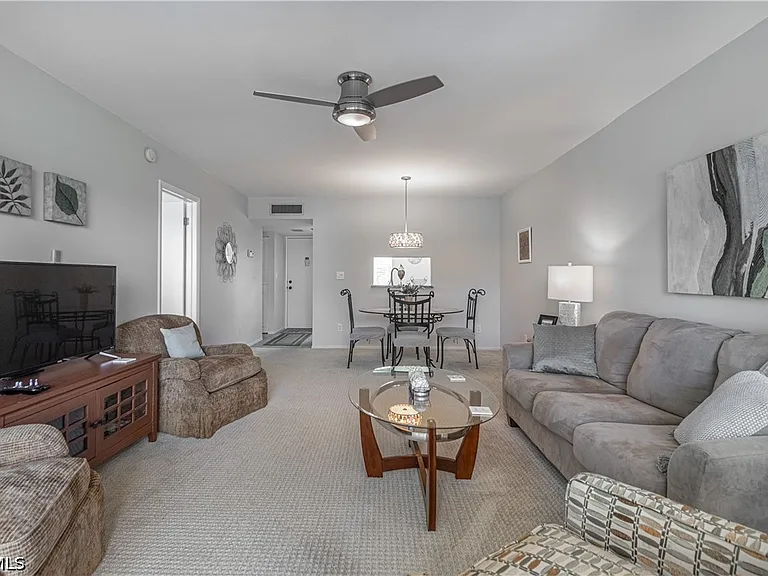 6220 Augusta Dr #307 — Photo 11