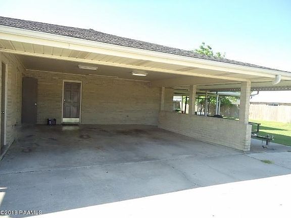 2nd image of 100 Oakwood Dr