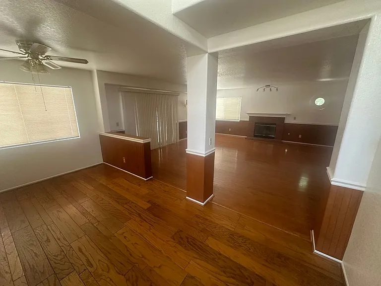 14333 La Crescenta Ave — Photo 12