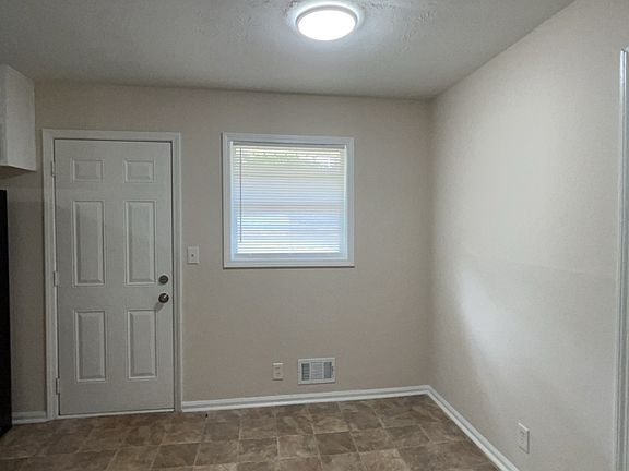 5th image of 1430 High Meadow Dr