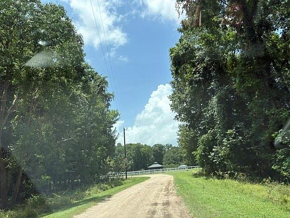 2nd image of 12 Cypress Lakes Cir