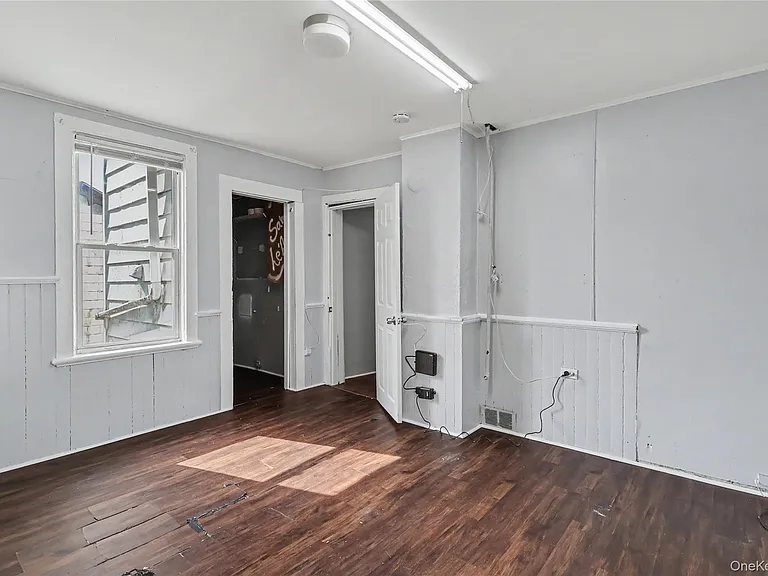 39 Spruce St — Photo 4