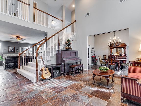 2nd image of 3932 Harrison Ct