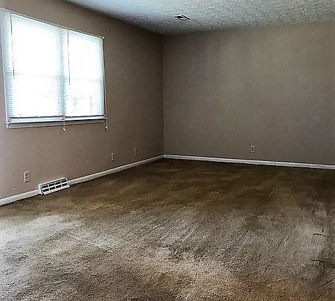2nd image of 220 Martin Dr