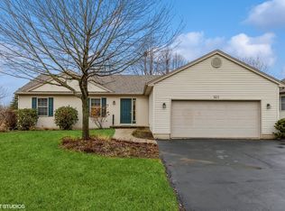 1611 Powers Rd, Woodstock, IL 60098