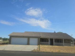 17301 Laredo Vista Ave, Lake Los Angeles, CA 93591