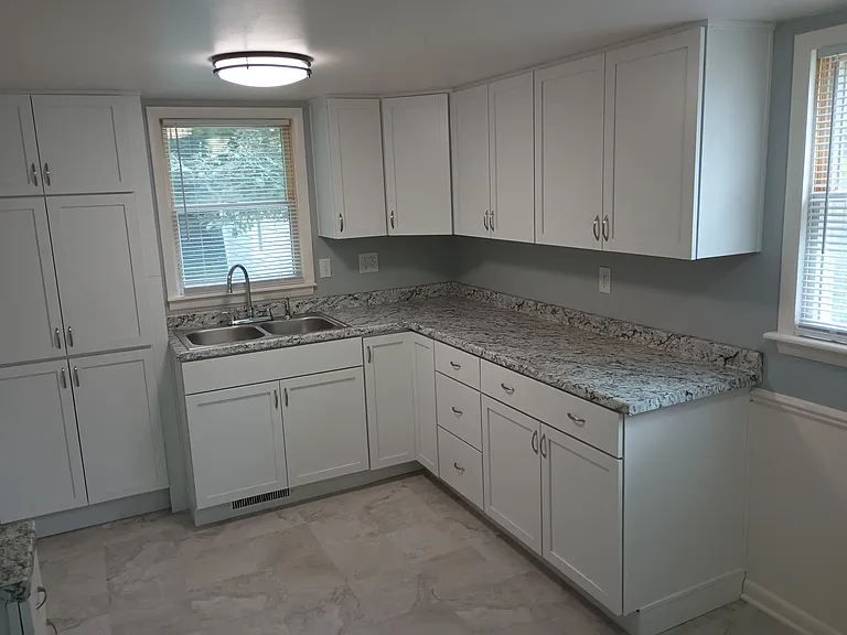1204 Westmoreland Ave — Photo 4
