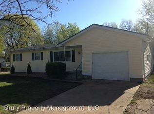 1216 N Lafontaine Ave, Springfield, MO 65802