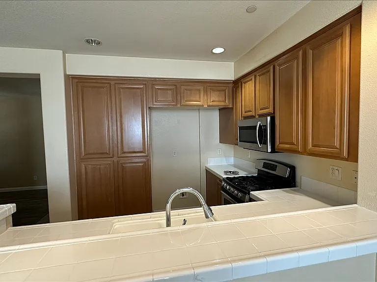 3880 Polk St #E — Photo 7