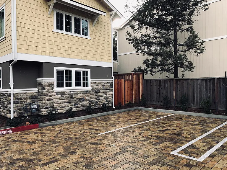 2233 Ida Dr — Photo 6