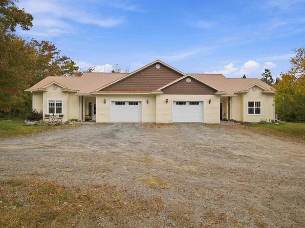 15 Maple Ridge Dr Units A & B, White Pt, NS B0T 1G0