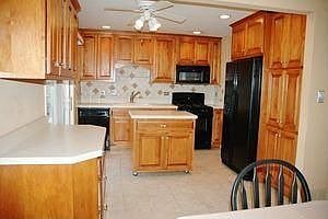 3rd image of 1017 Andrea Dr