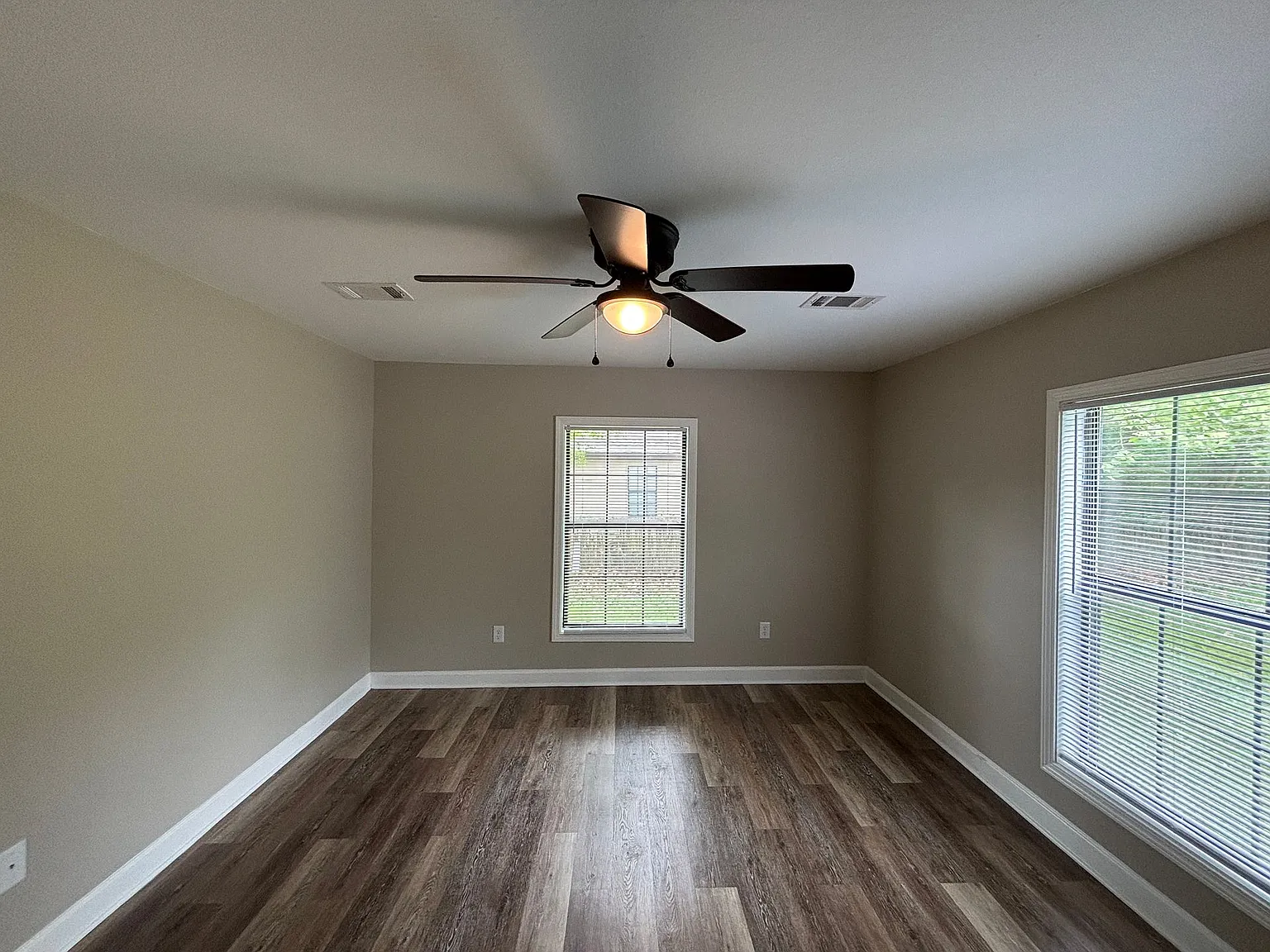 509 Elm St — Photo 4
