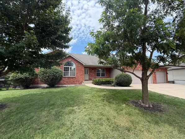 403 Tatlow Dr, Columbia, MO 65203