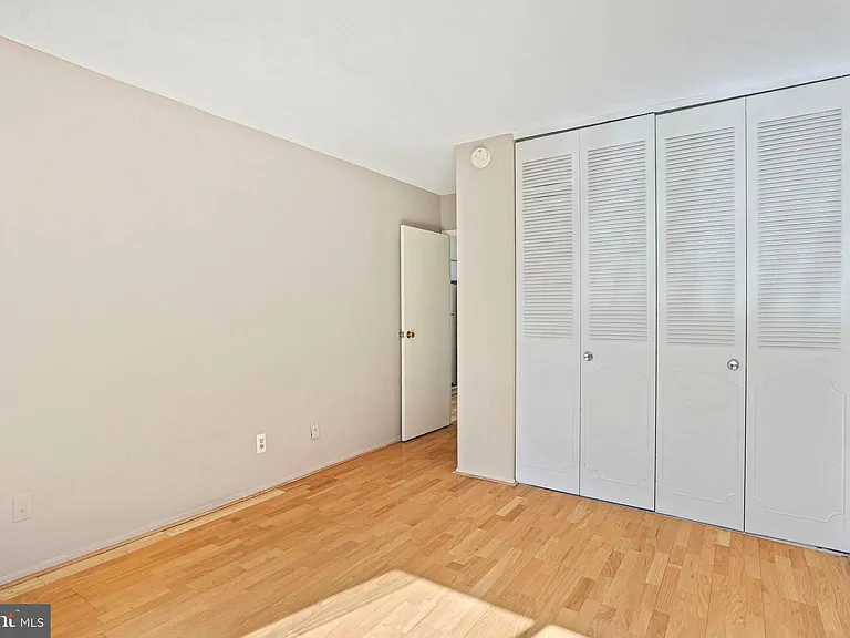 11801 Rockville Pike #207 — Photo 26