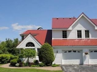 14 Muirfield Dr, Bridgton, ME 04009