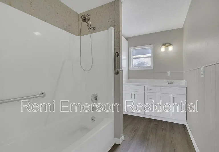 14025 SE 54th Ct — Photo 12
