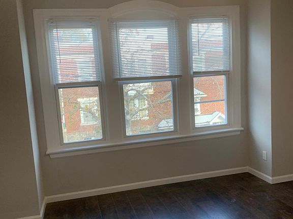 4th image of 926 W Rockland St #928