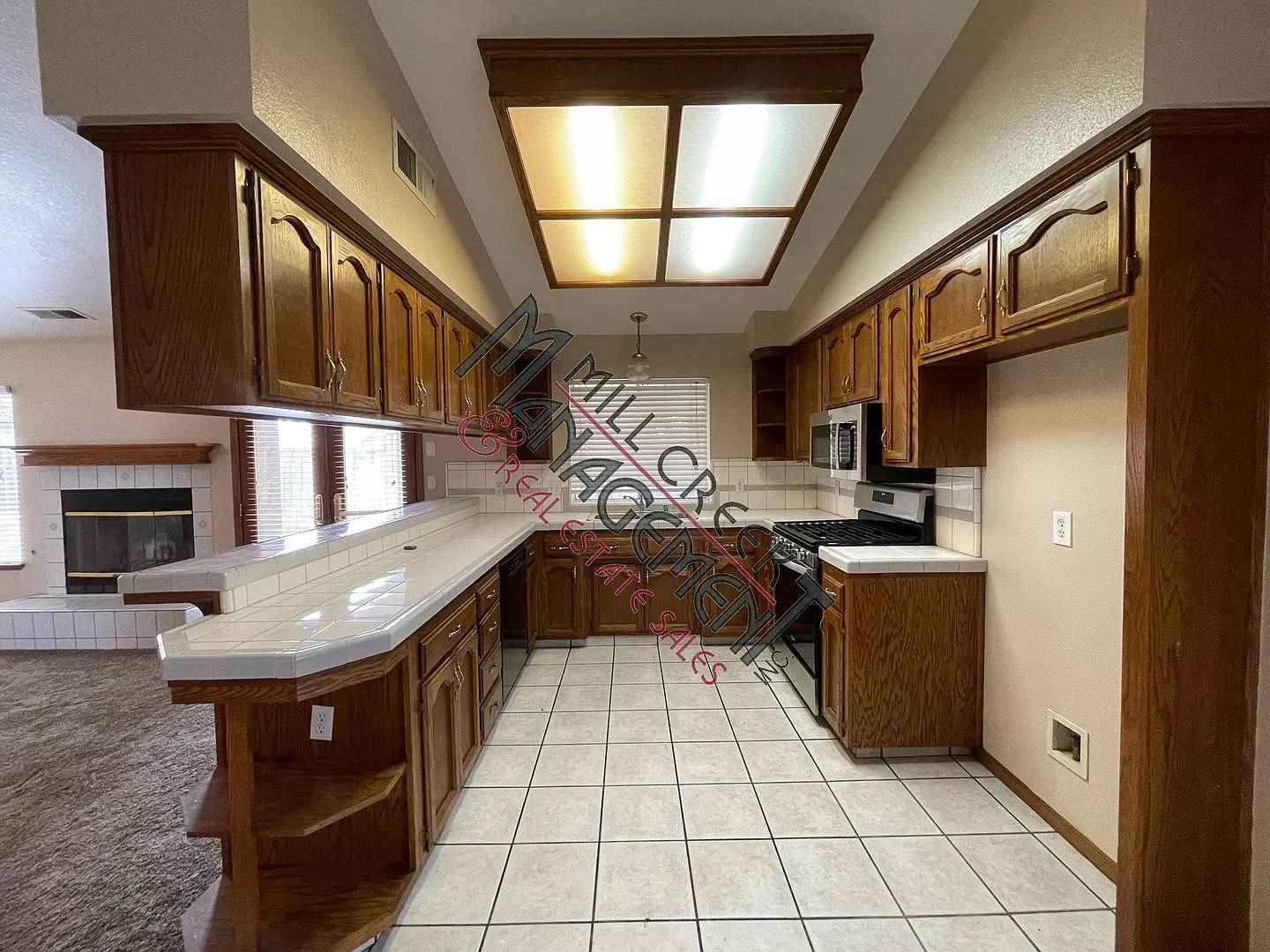 Home in Tulare — Photo 3