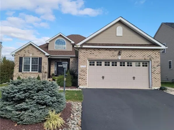 4460 Whitetail Dr, Nazareth, PA 18064