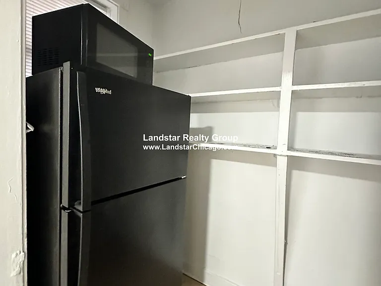 6304 N Oakley Ave #1 — Photo 11