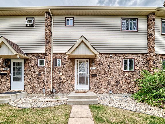3rd image of 9323 Morinville Dr
