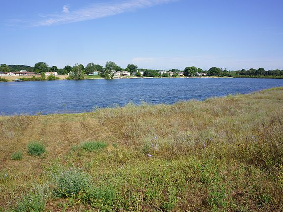 3rd image of 10931 Skipping Stone Ln NW