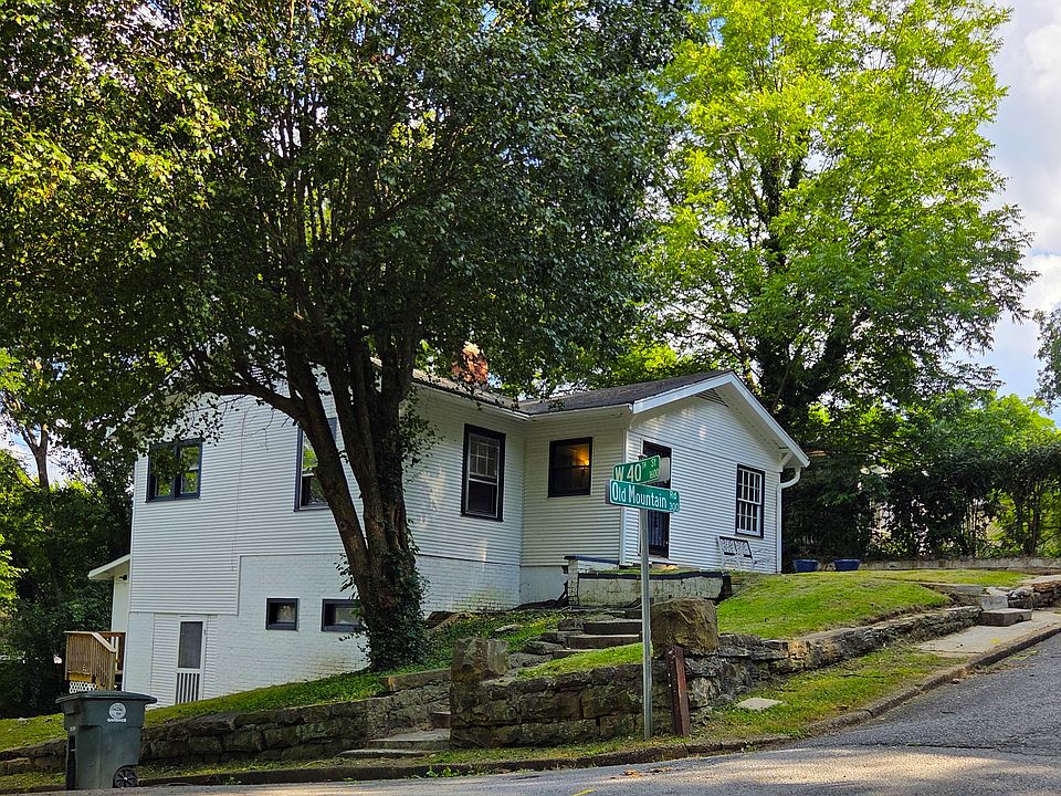 1st image of 300 Old Mountain Rd