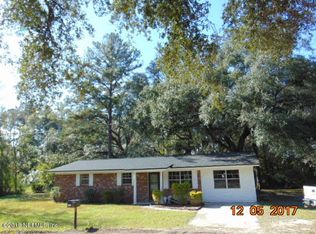 8382 Hillcrest Dr, Macclenny, FL 32063