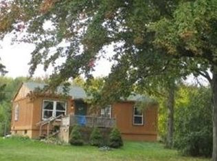 8825 Kearney Rd, Whitmore Lake, MI 48189