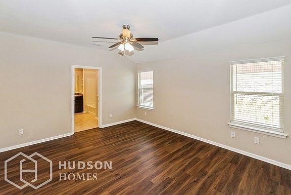 5th image of 10121 Huntersville Trl