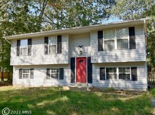 561 White Sands Dr, Lusby, MD 20657
