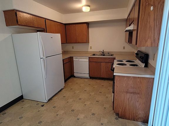 3rd image of 1814 W Crouse St #2