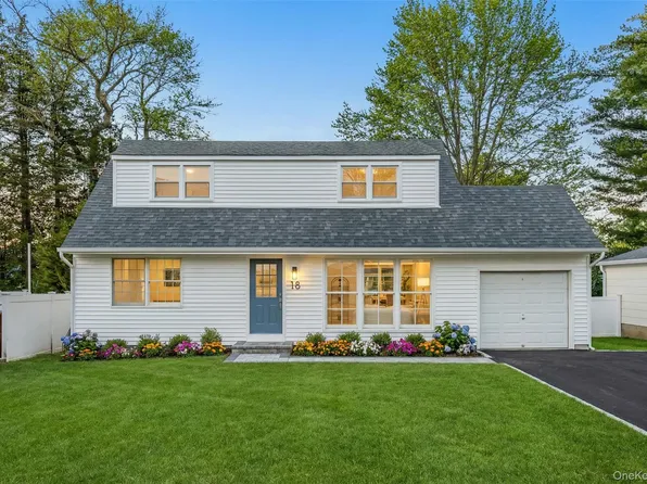18 Clark Street, Huntington, NY 11743