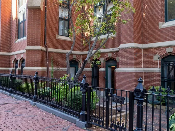 2 Clarendon St APT 105, Boston, MA 02116