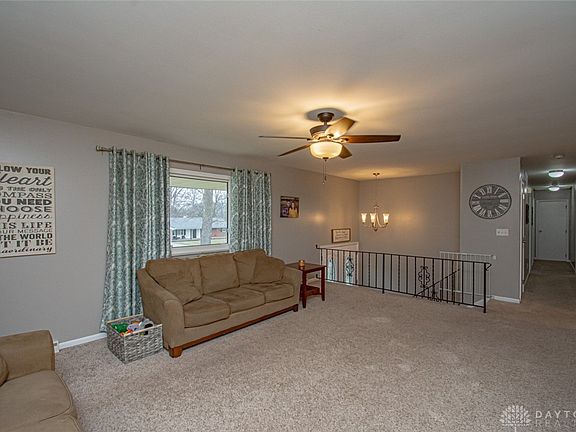 5th image of 316 Magnolia Dr