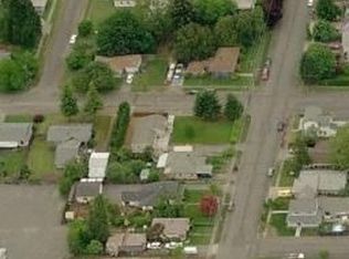 1263 N 3rd Ave, Stayton, OR 97383