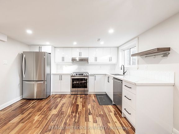 3rd image of 21 Hills Rd #Basement