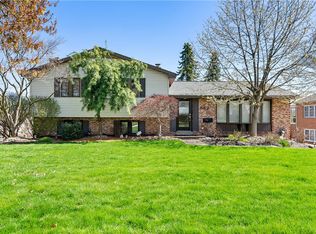 652 Ridgefield Ave, Pittsburgh, PA 15216