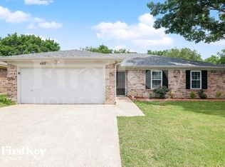 4117 Cypress Springs Dr, Arlington, TX 76001