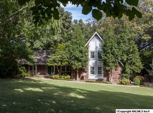 916 Sommerset Rd SE, Huntsville, AL 35803