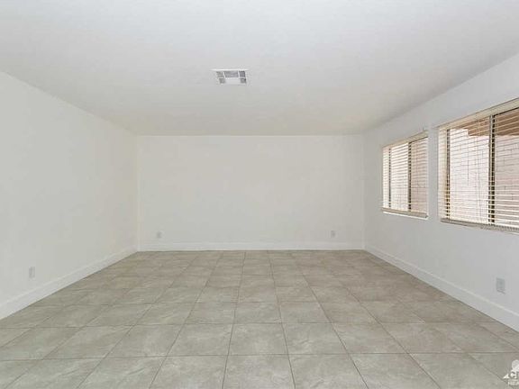 4th image of 54790 Avenida Alvarado