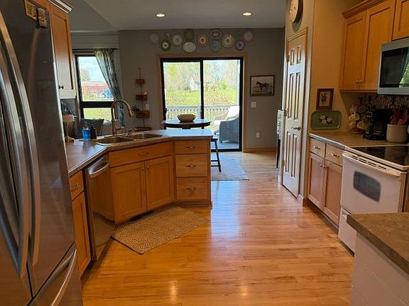 4th image of 365 Trailstone Dr SW