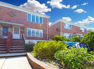 61-28 70th St #2, Middle Village, NY 11379