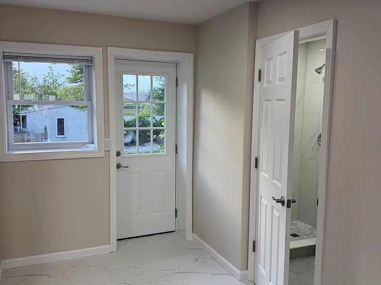 501 Taylor Ave #1 — Photo 4