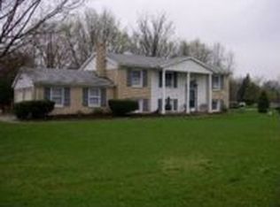 1520 Tam O Shanter Ln, Niles, MI 49120