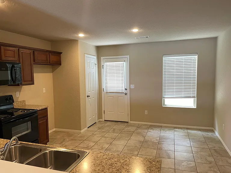 4030 Ferns Valley Loop — Photo 3